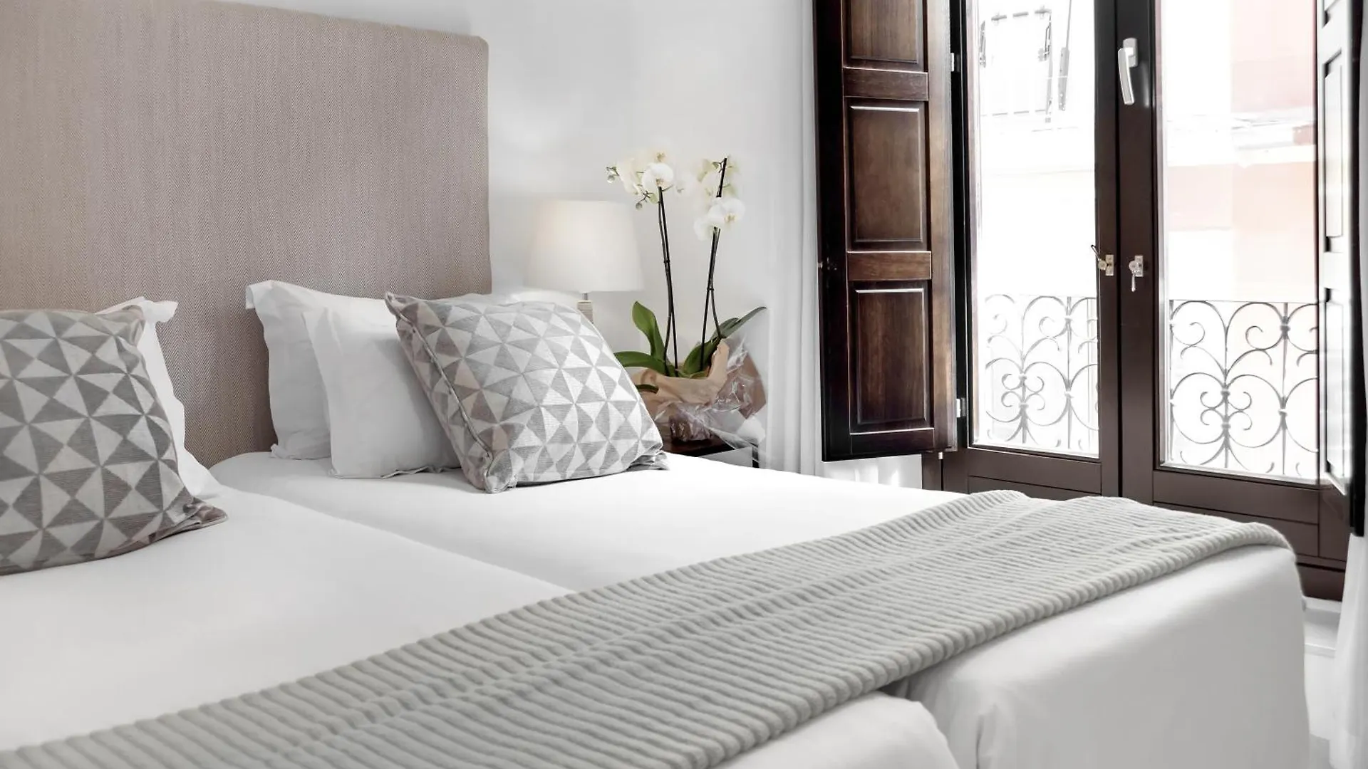Suites Campo Del Principe Granada